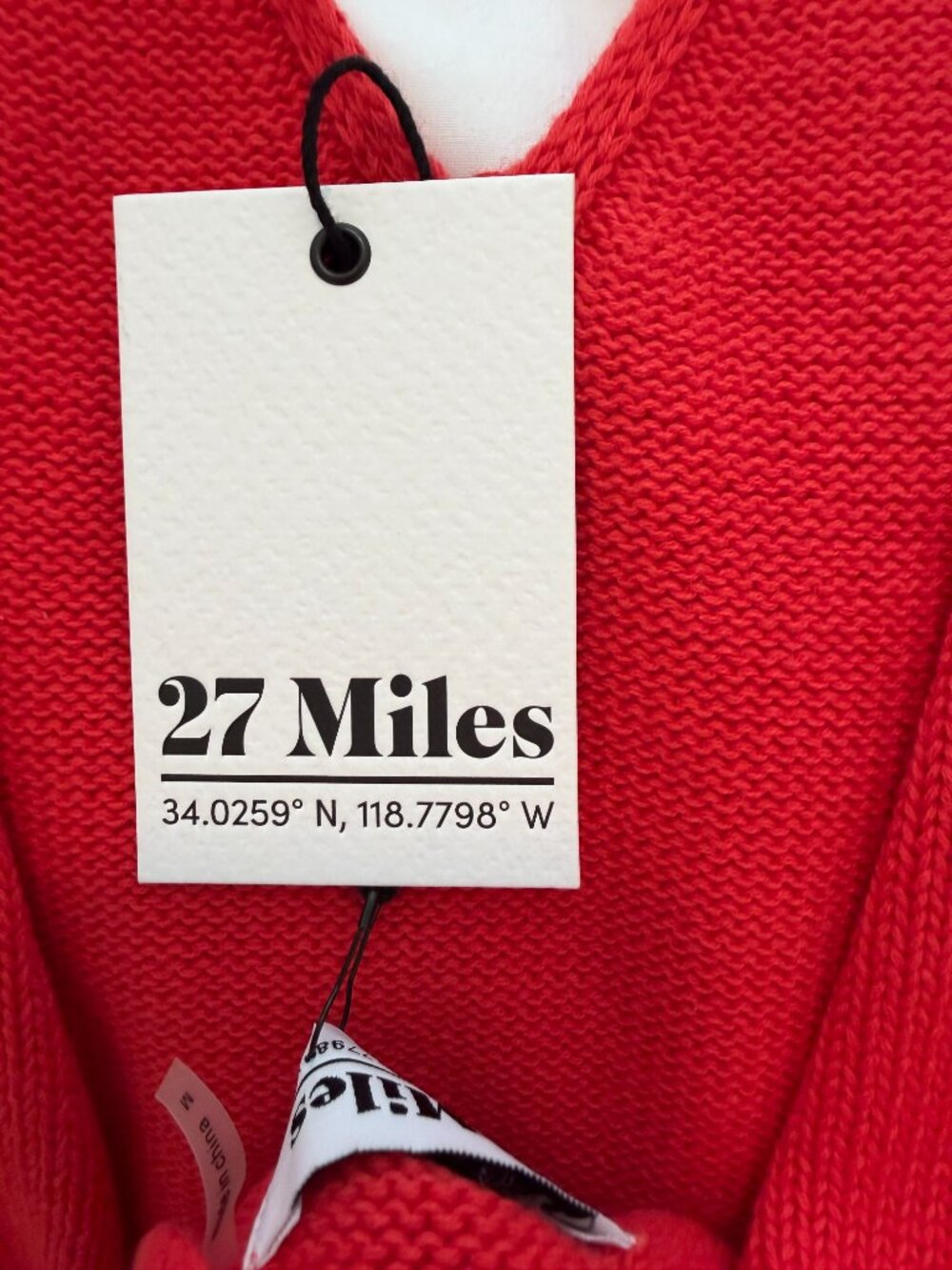 Red V-Neck Open Back Tank Top - Picture 3 of 5